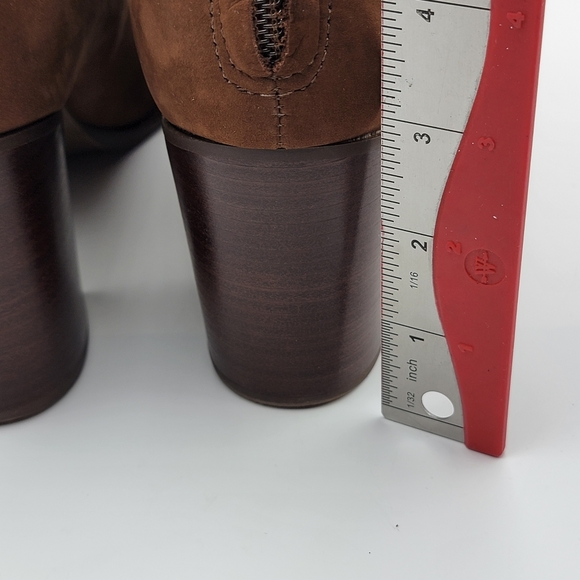 Chocolat Blu Bonita Brown Nubuck Booties Size 39 (9)  #1071 - Picture 5 of 9